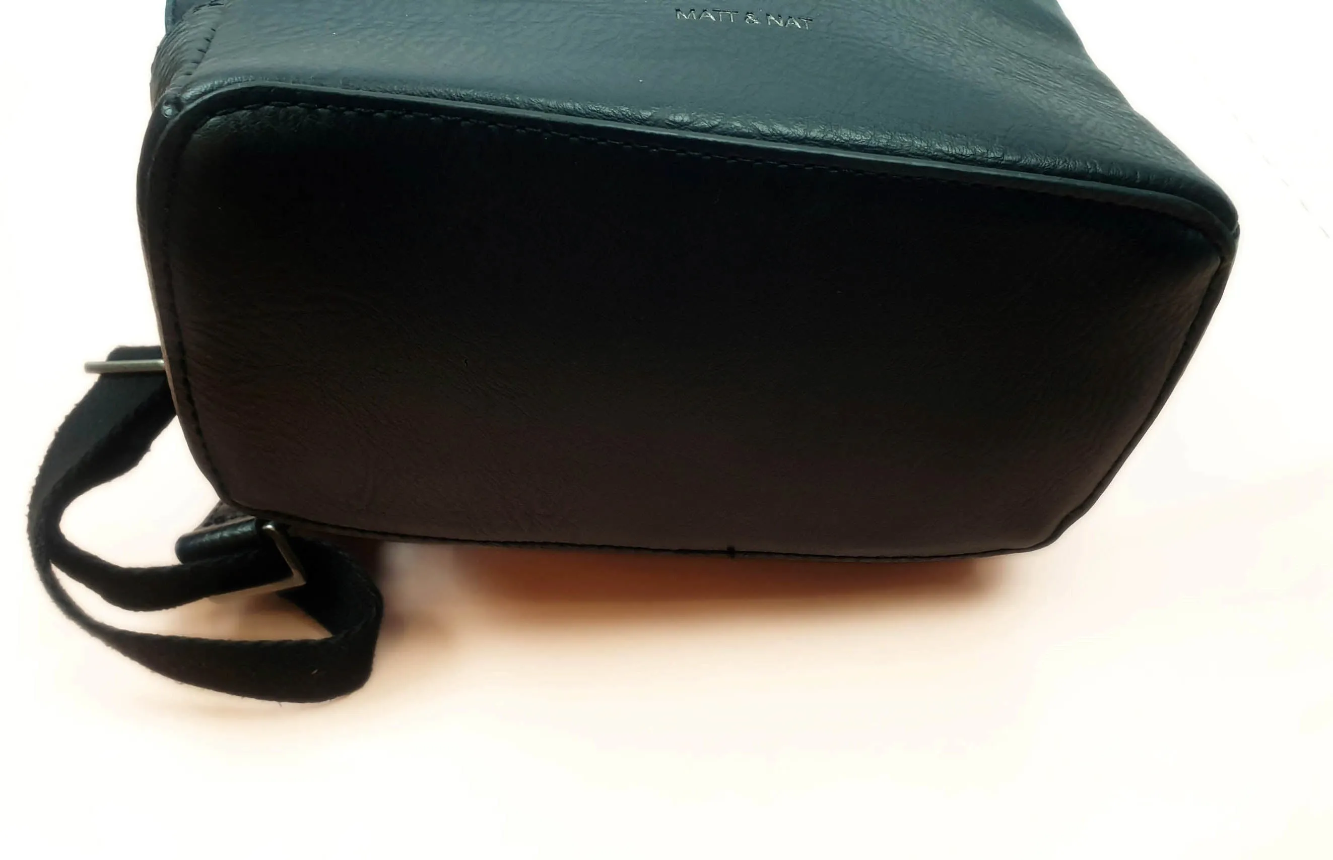 Matt & Nat black mini backpack