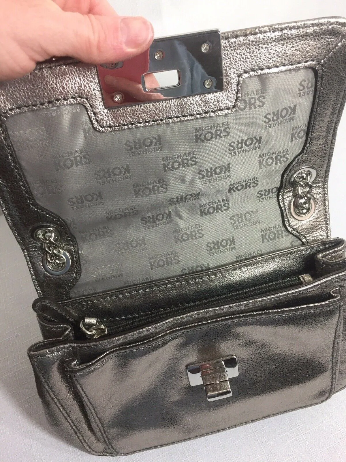 Michael Kors  Metallic Silver Crossbody Chain Adjustable Strap Purse Zipper