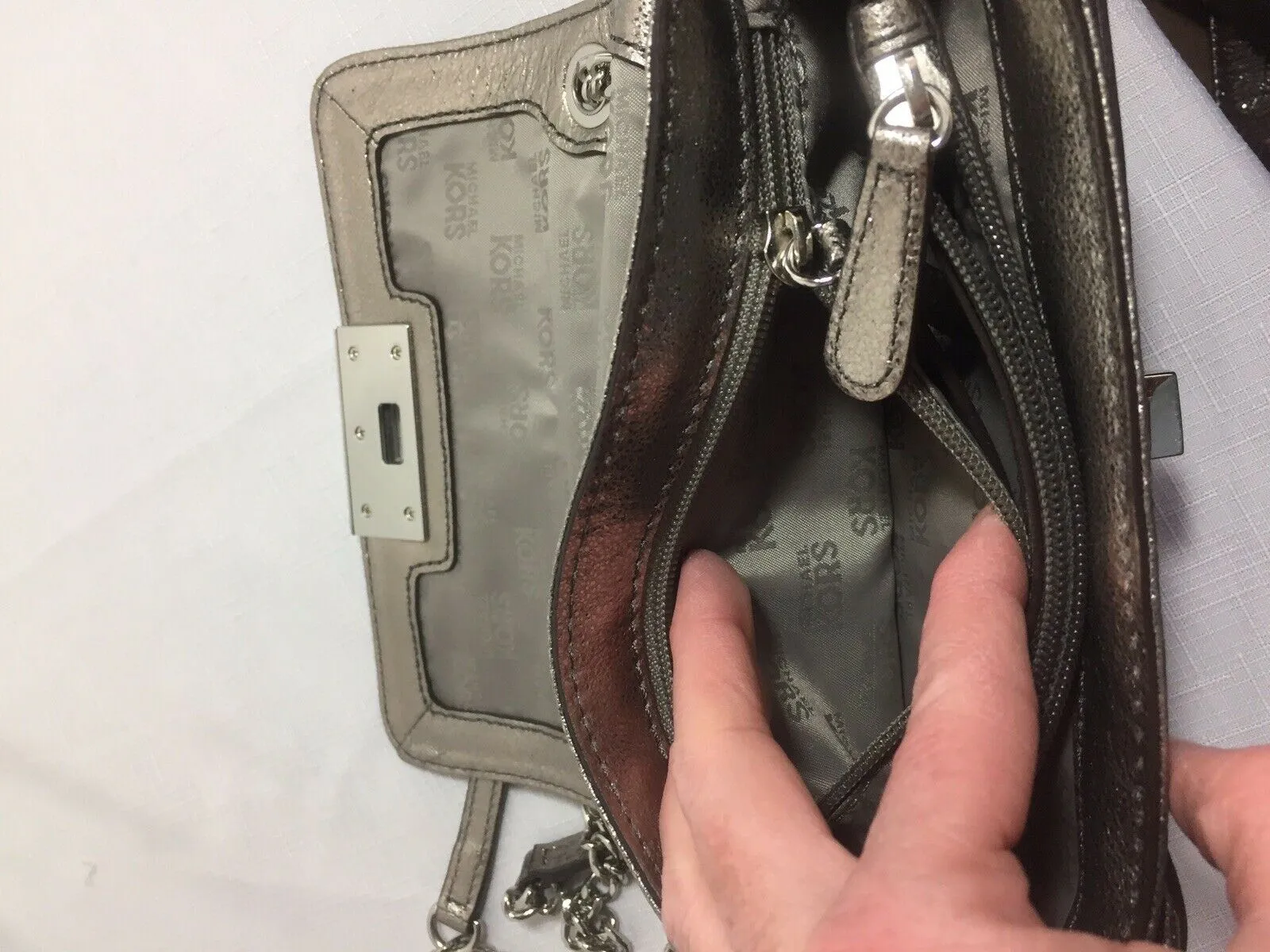 Michael Kors  Metallic Silver Crossbody Chain Adjustable Strap Purse Zipper
