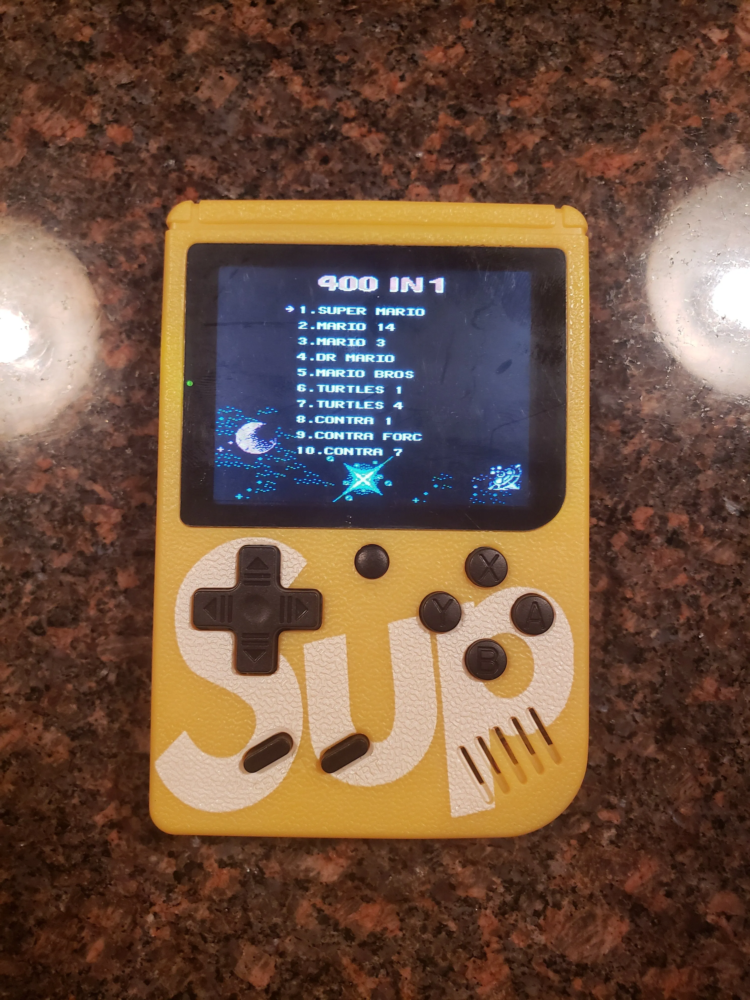 Mini Retro Handheld Game Console (400 Games In 1)