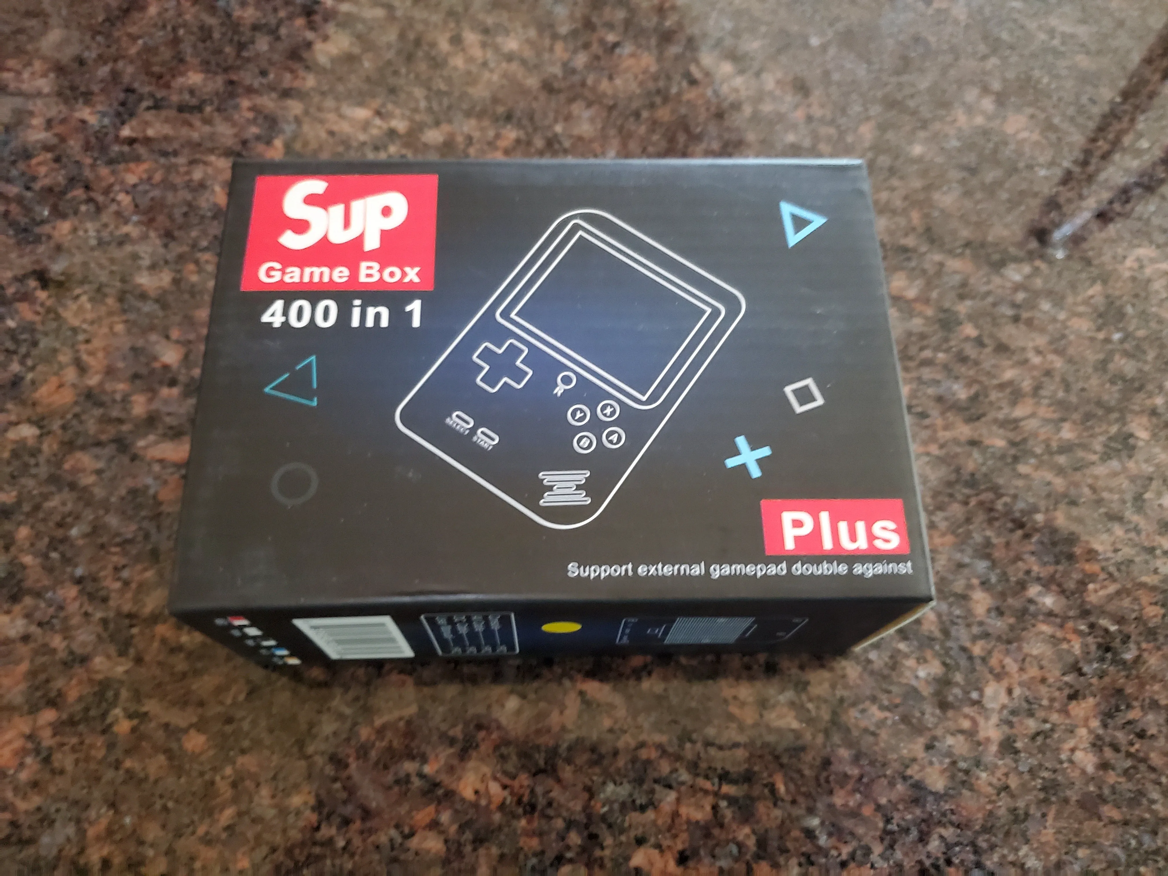 Mini Retro Handheld Game Console (400 Games In 1)