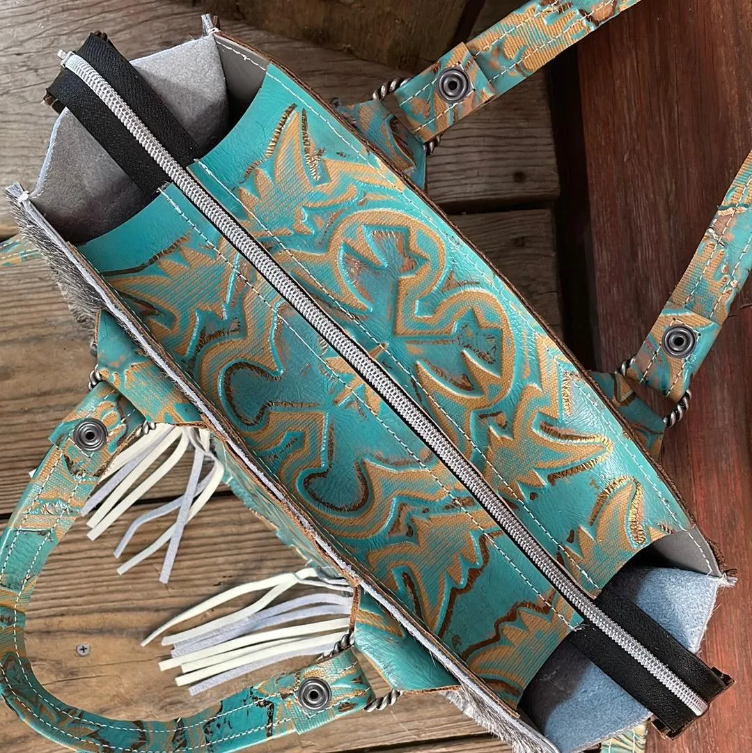 Minnie Pearl - Salt/Pepper w/ Agave Laredo