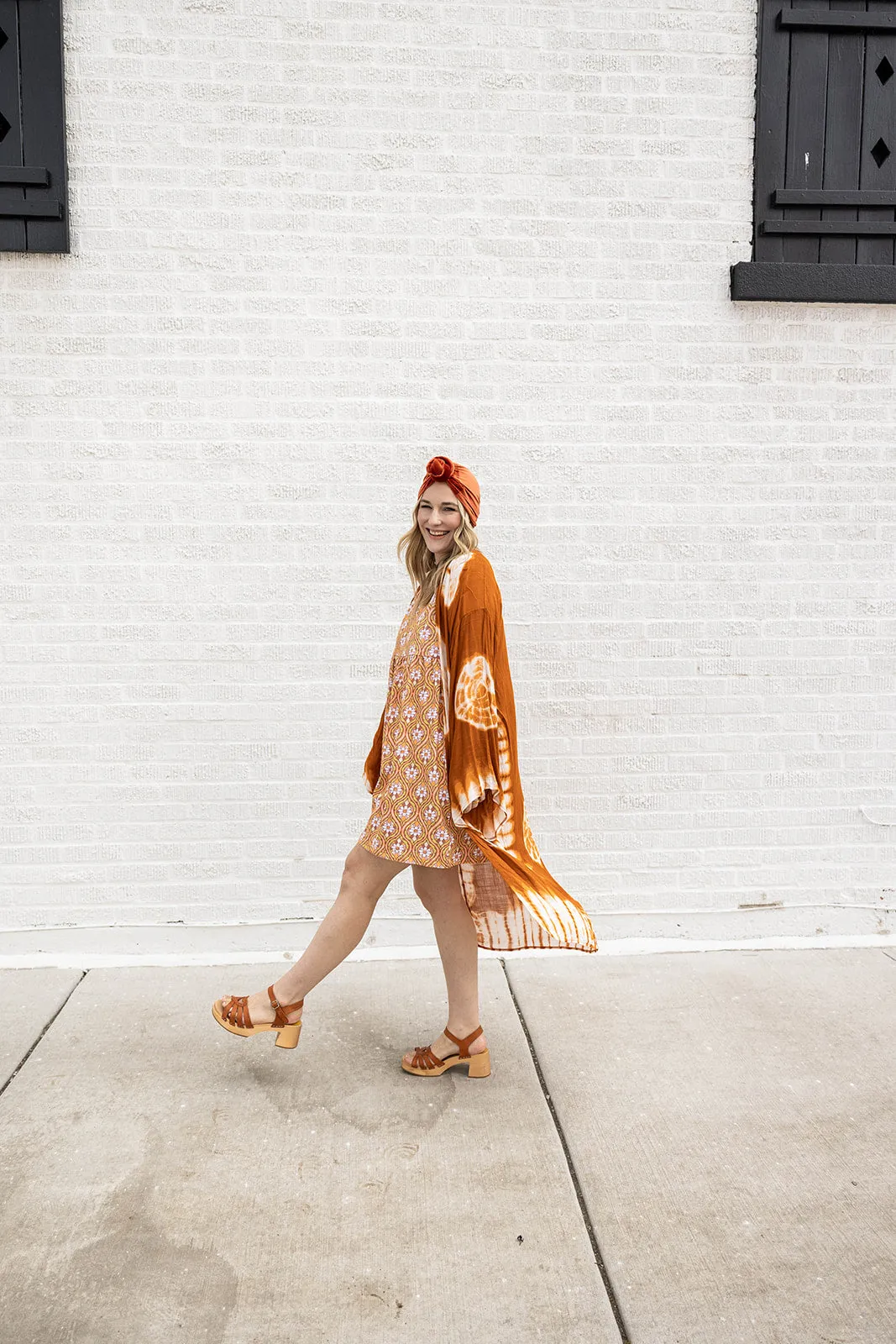 misty dress in stay groovy daisy