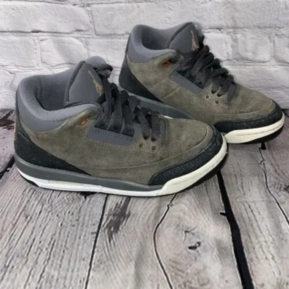 Nike Air Jordan 3 III Retro GG Sz 4Y Youth Anthracite Grey Bronze 441140-035