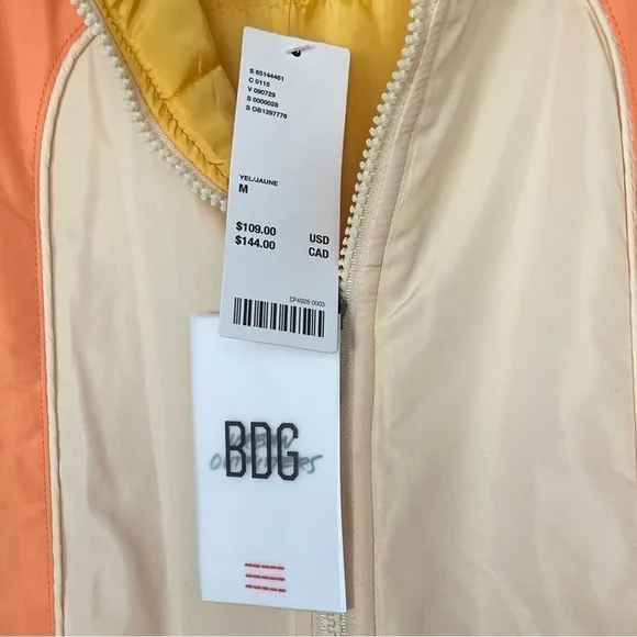 NWT BDG Urban Outfitters Retro Puffer  Jacket Coat  Semi Cropped Yellow Medium