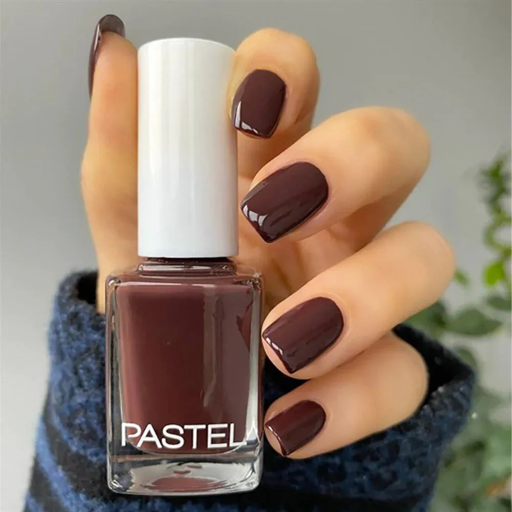 Pastel nail polish - 240