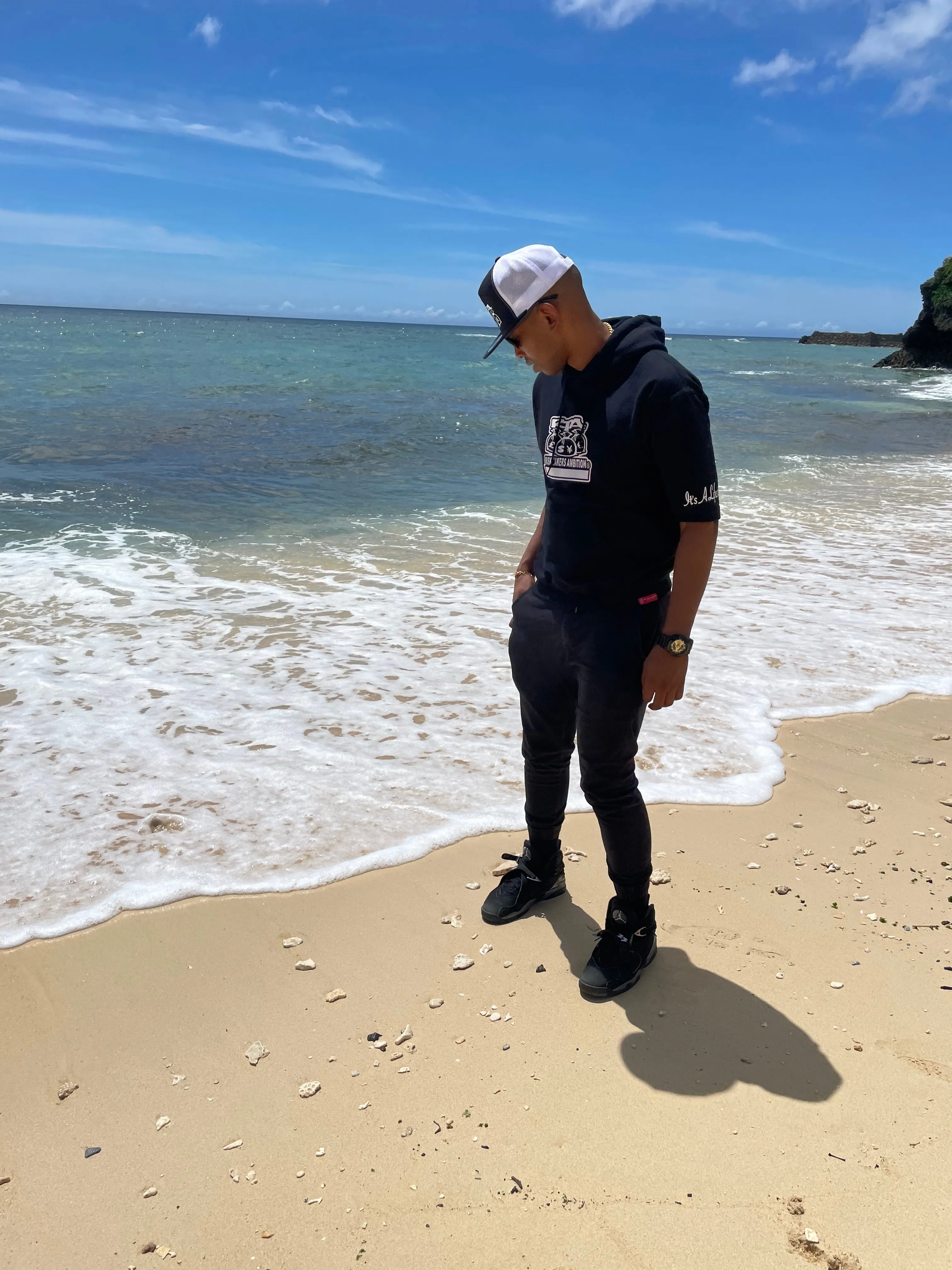 PREMIUM QUALITY EXCLUSIVE RTA SHORT SLEEVE HOODIE