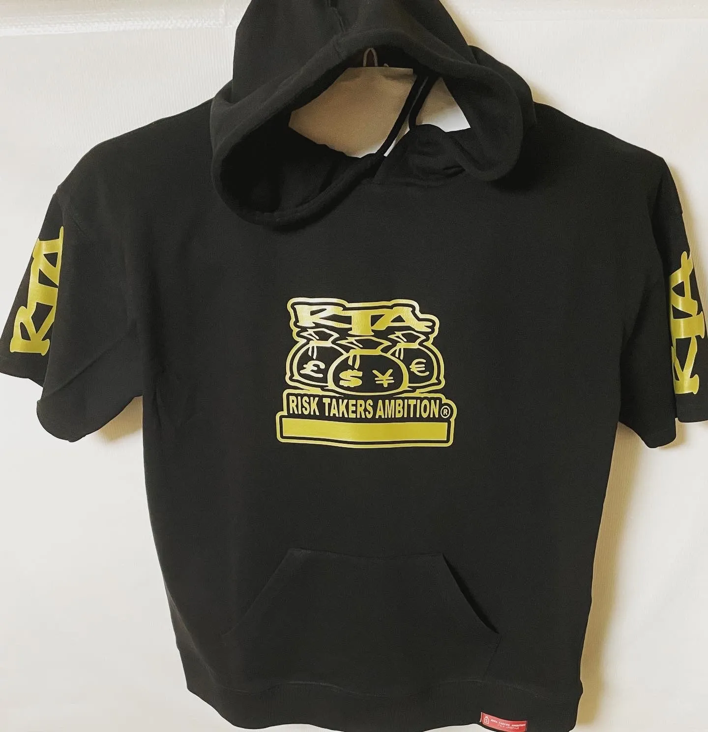 PREMIUM QUALITY EXCLUSIVE RTA SHORT SLEEVE HOODIE