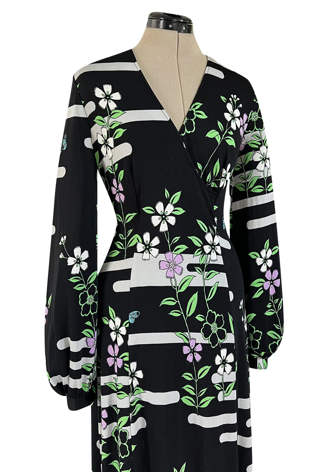 Prettiest 1970s Hanae Mori Printed Black & Green Floral Easy to Wear Jersey Dress