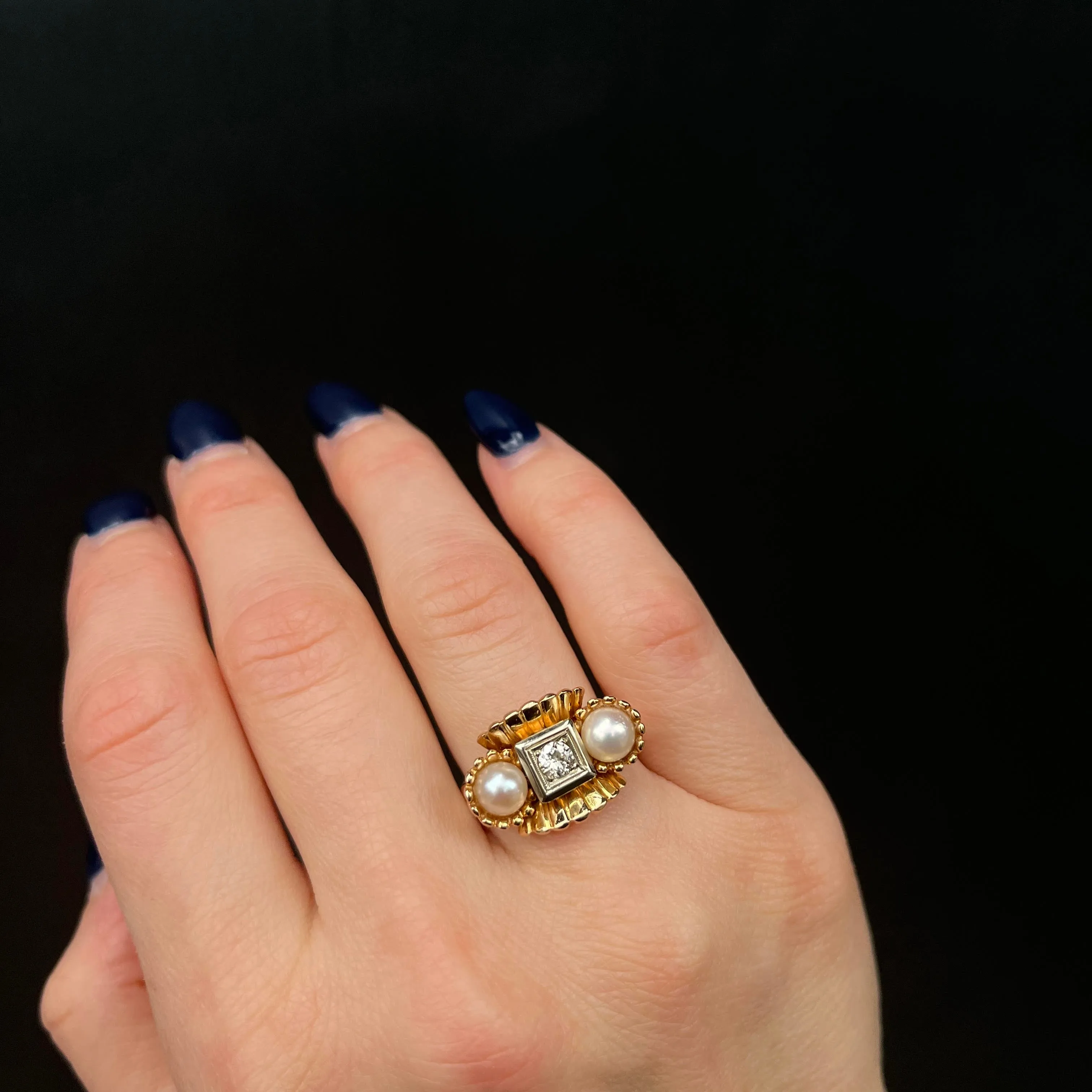 Retro 18K Yellow Gold 0.20 Carat Diamond & Pearl Ring