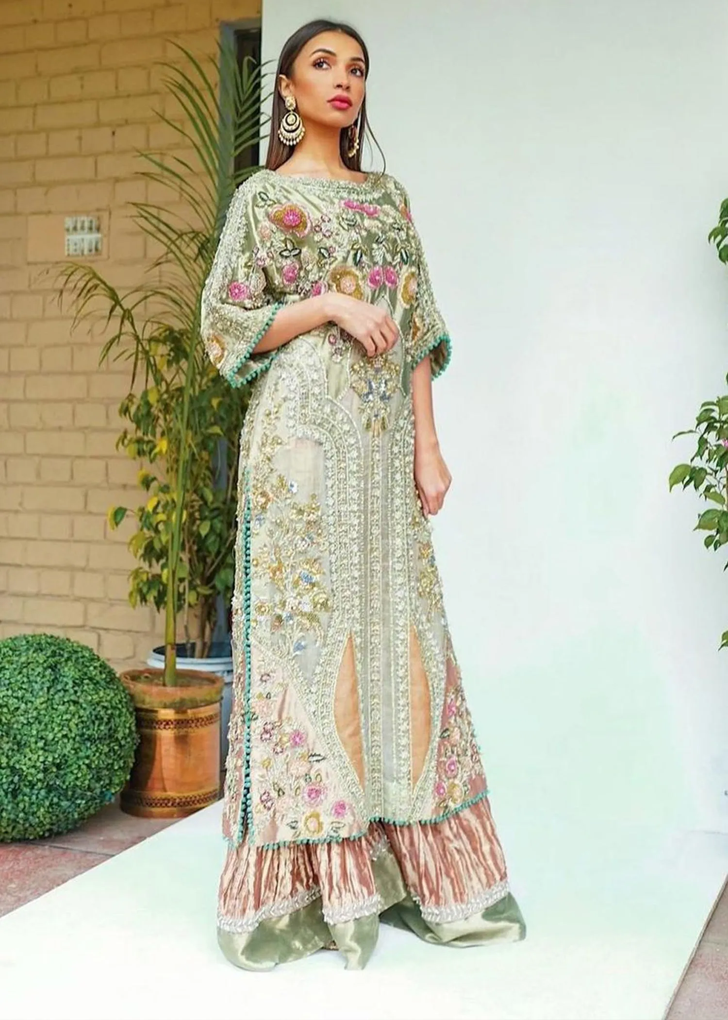 SAIRA SHAKIRA FORMALS