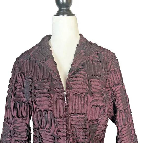 Samuel Dong Women's Dark Red Textured Long Sleeve Dinner Jacket