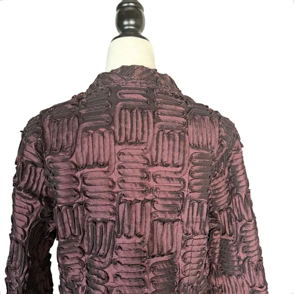 Samuel Dong Women's Dark Red Textured Long Sleeve Dinner Jacket