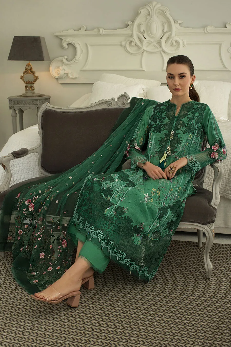 SOBIA NAZIR LUXURY LAWN 2024 | 15B