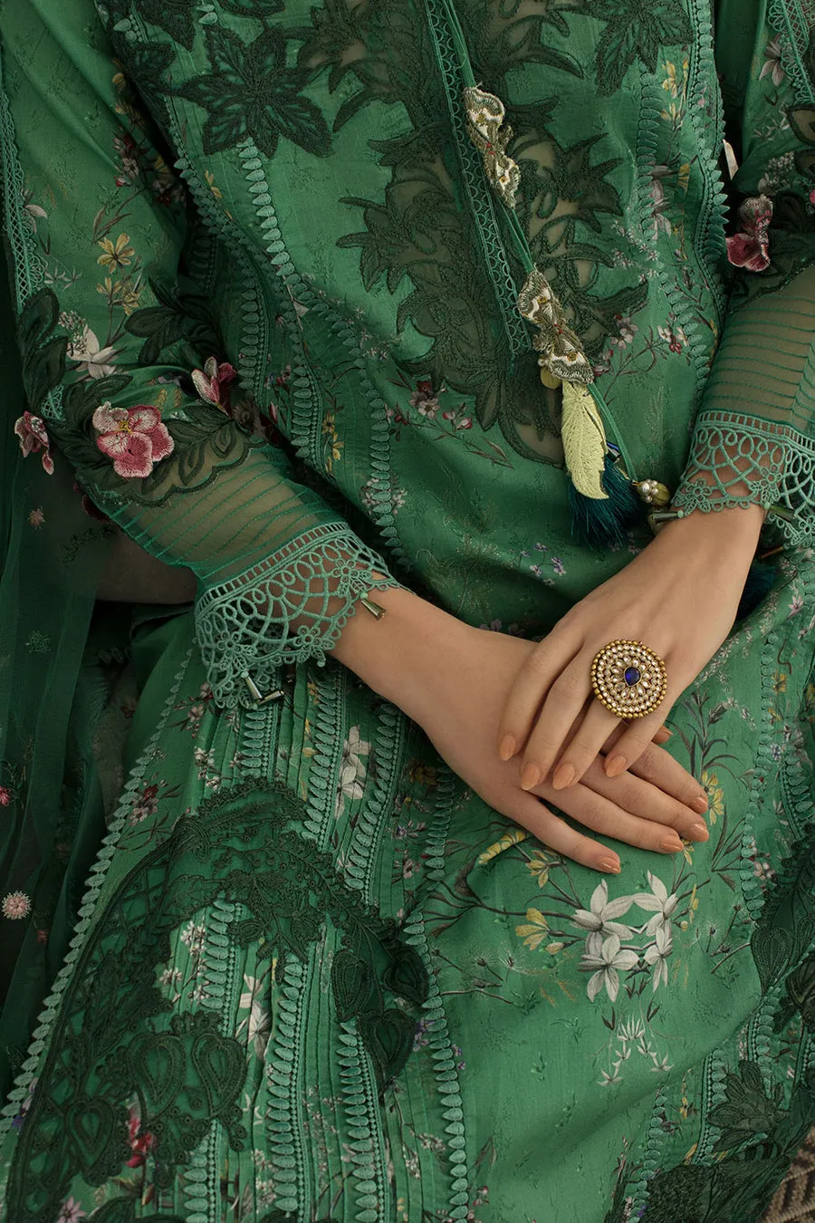 SOBIA NAZIR LUXURY LAWN 2024 | 15B