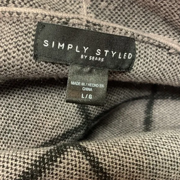 Stylish Grid Pattern sweater coat