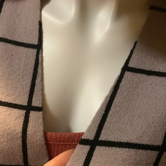 Stylish Grid Pattern sweater coat