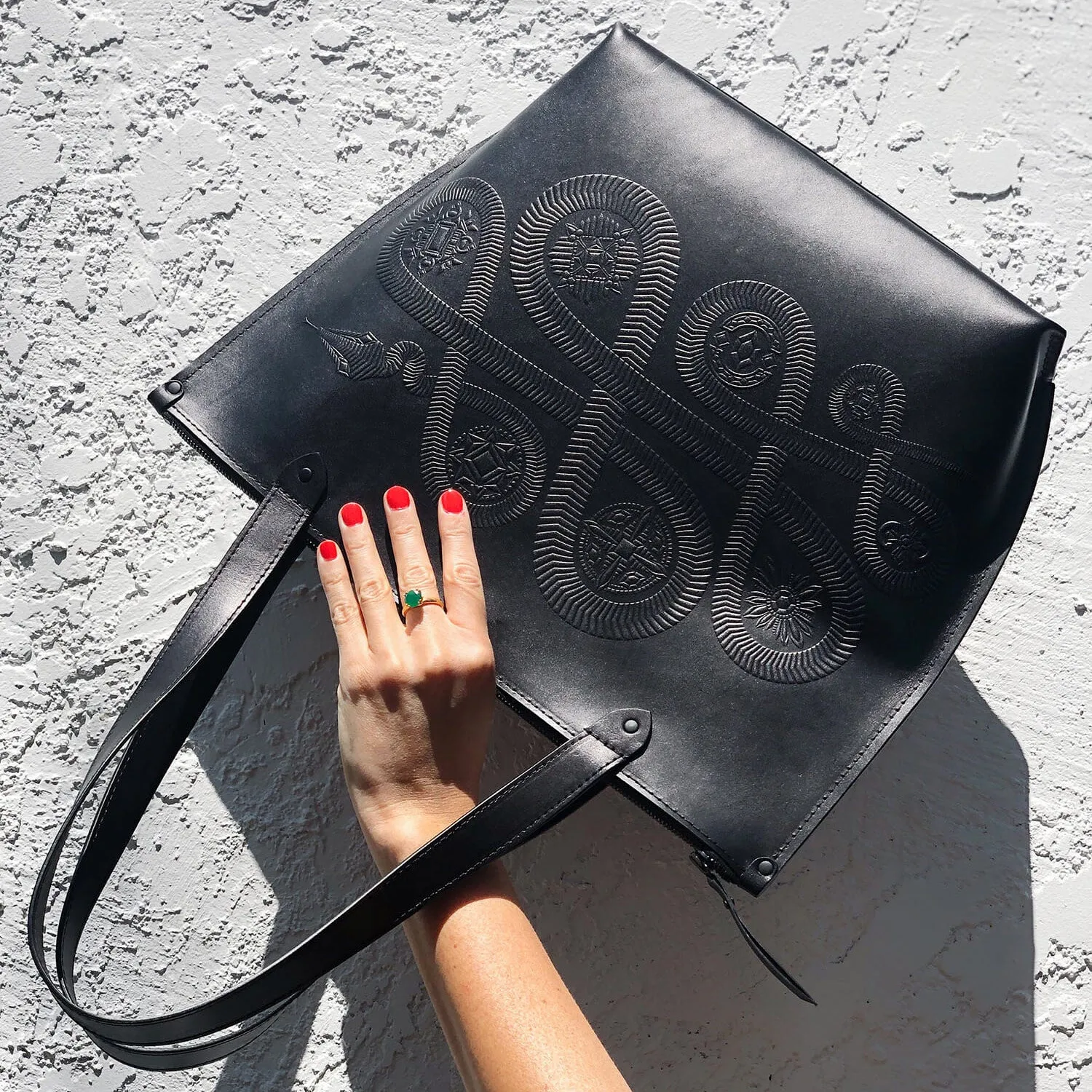 The Zip Tote