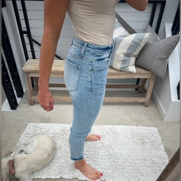 Vervet high waste vervet blue denim hole jeans fall winter chic casual trendy 26