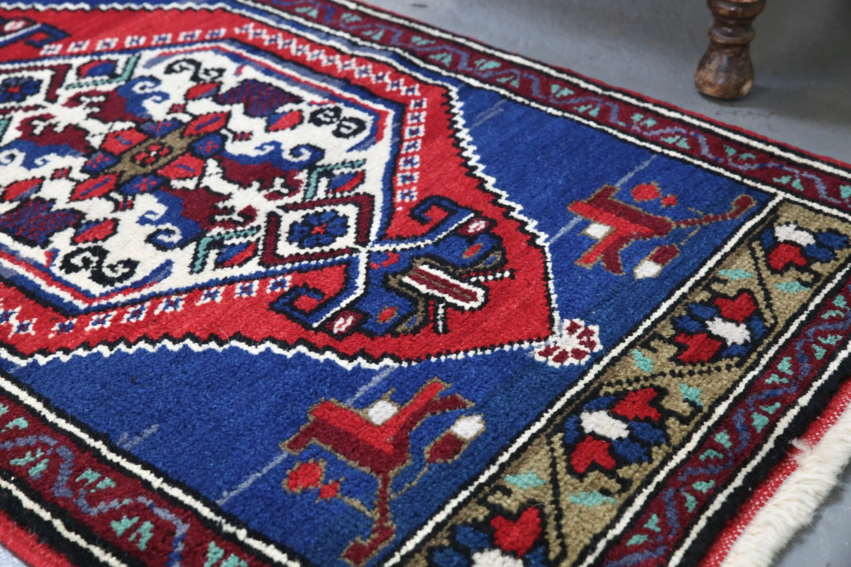 Vintage Mini Turkish Rug 1.10ftx3.4ft