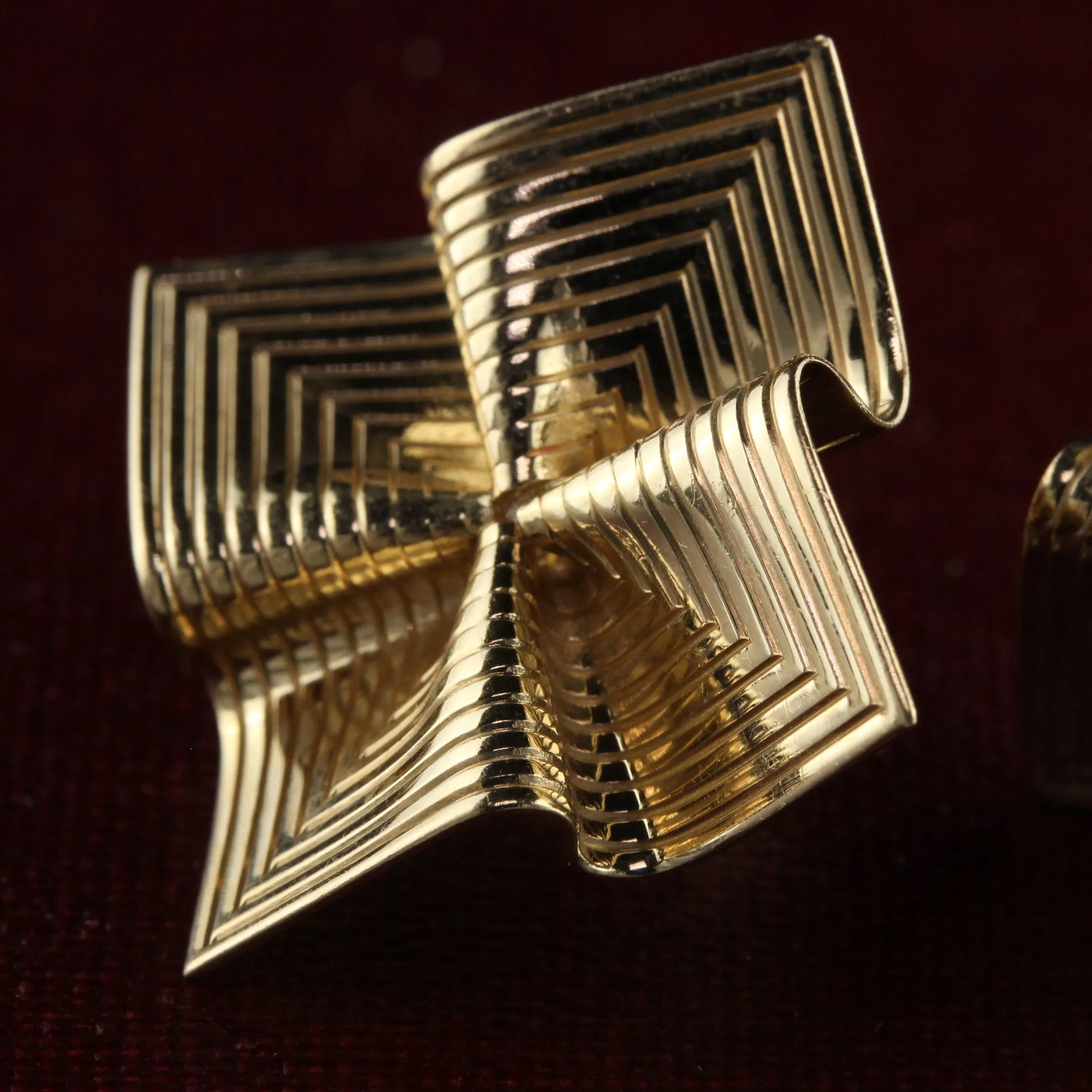 Vintage Retro 14K Yellow Gold Origami Pin Wheel Earrings