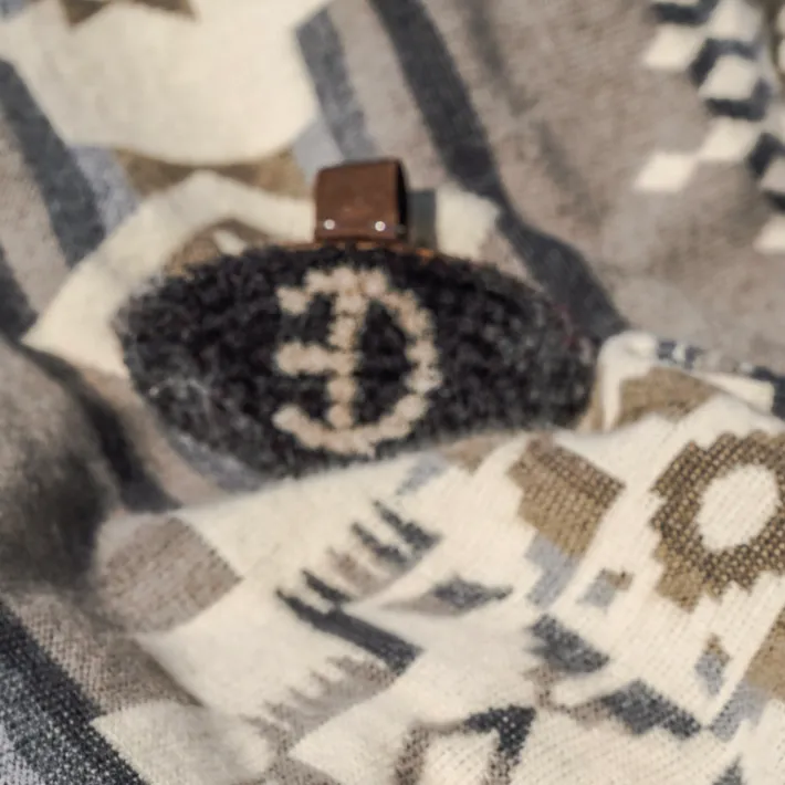 Wool Blanket Brush - Luxury Blanket Care